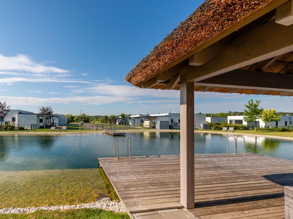 Apartment With Pool, Roof Terrace, Garden Zsira ภายนอก รูปภาพ